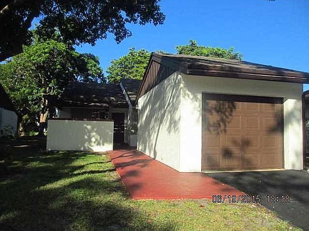 1st image of 6356 Pinehurst Cir E