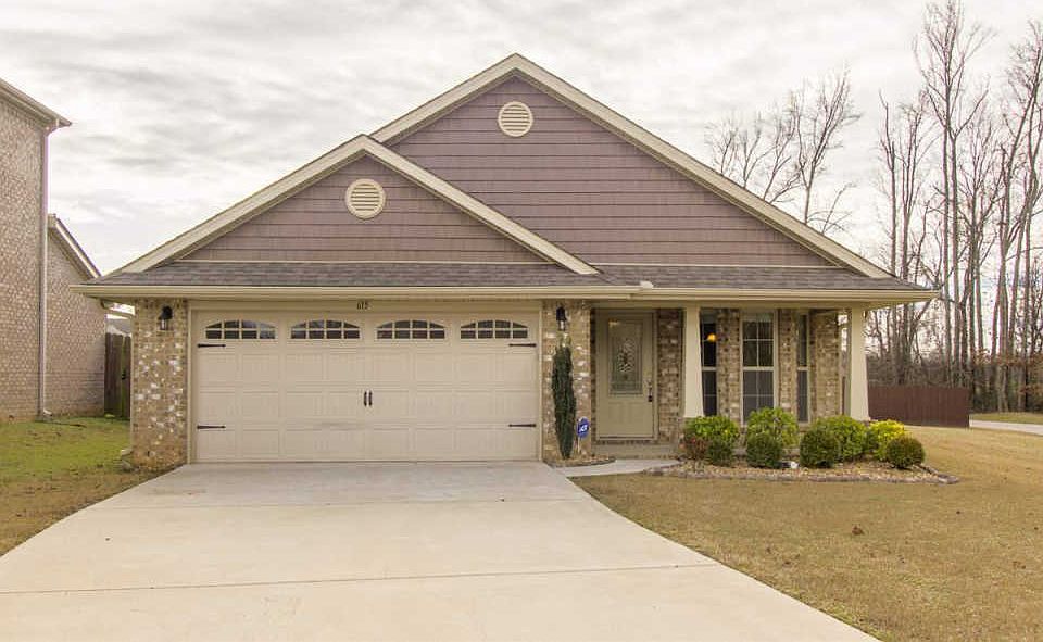 1st image of 615 Cove Water Ln NW