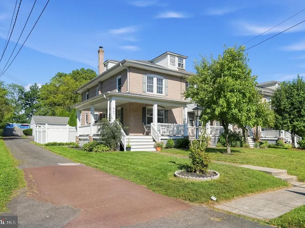 867 Main St, Harleysville, PA 19438