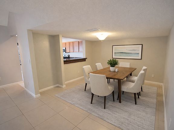 3rd image of 7893 Niagara Ave #1701