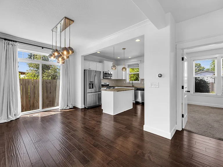 4625 N Hunt St — Photo 18