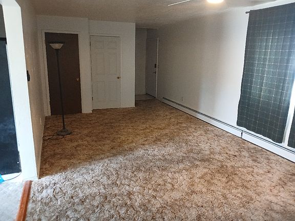 5th image of 380 S Wagon Wheel Dr APT A