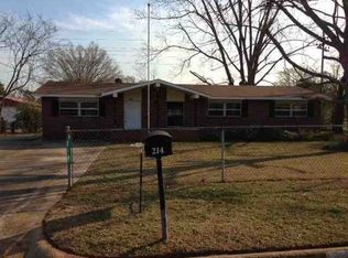 214 Oak Dr, Daleville, AL 36322