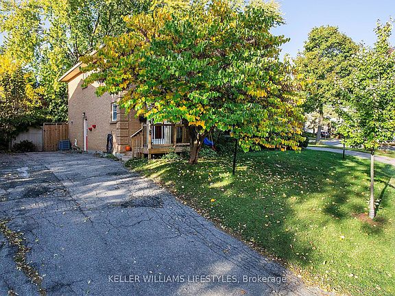 3rd image of 235 Homestead Cres