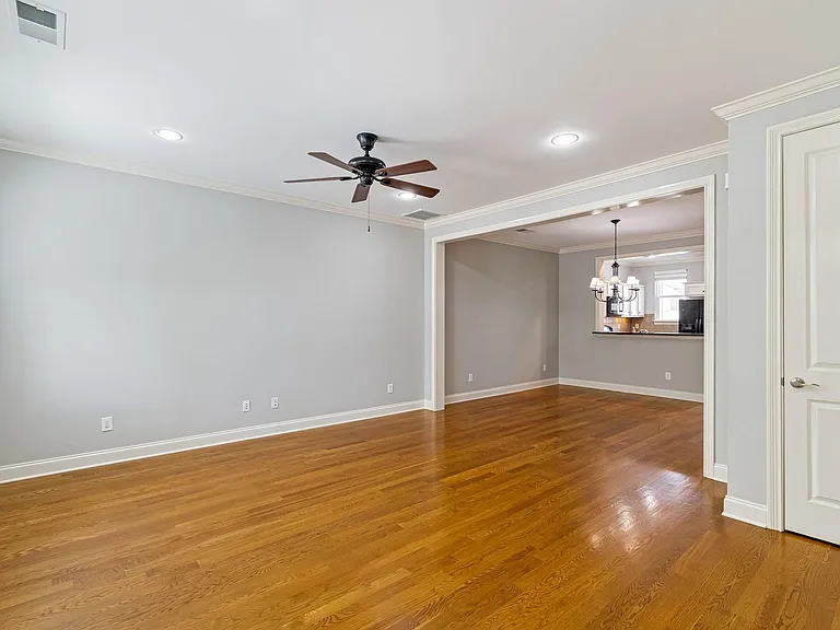 318 Byron Way — Photo 6