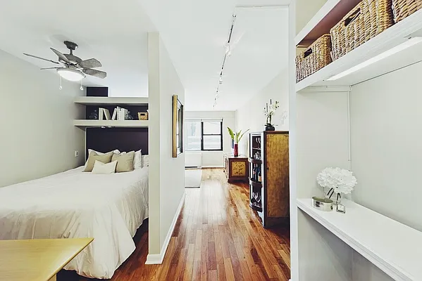 Sold by Nest Seekers International | media 7