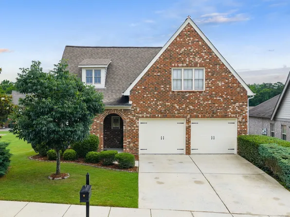 3836 Bent River Rd, Birmingham, AL 35216