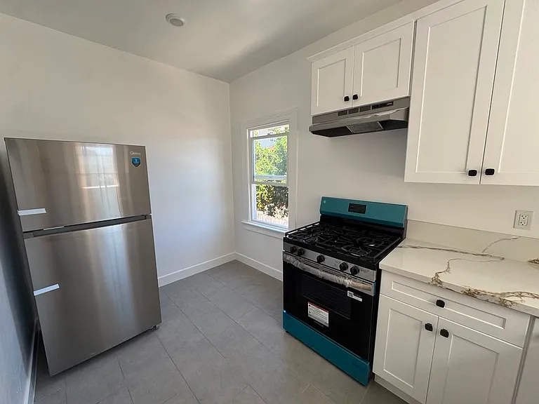 324 S Rampart Blvd #108 — Photo 8