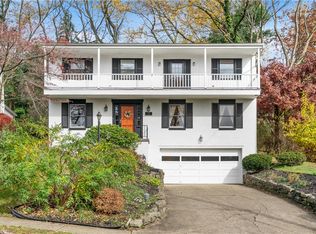 100 Briar Meadows Dr, Pittsburgh, PA 15216