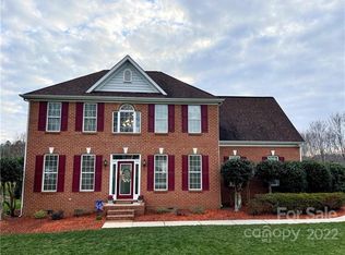 110 Fox Den Cir, Statesville, NC 28677