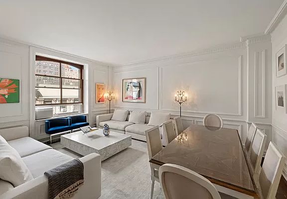 2nd image of 225 W 86th St APT 412A