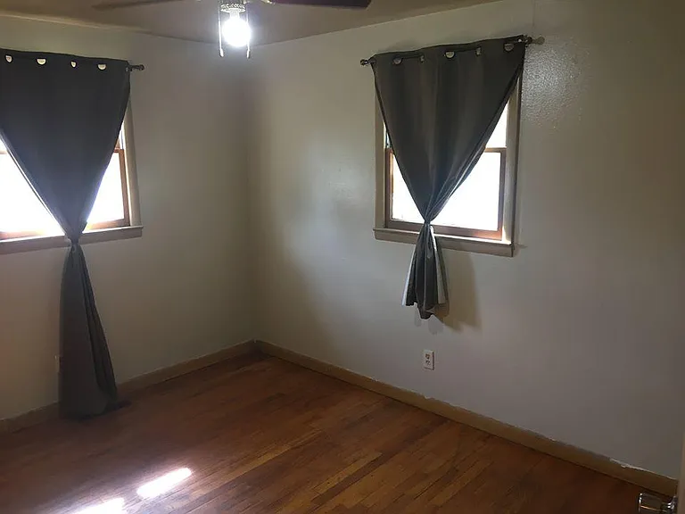 865 S Lincoln Ave — Photo 4