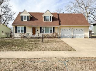 3125 SW Mulvane St, Topeka, KS 66611