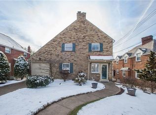539 Overlook Dr, Pittsburgh, PA 15216
