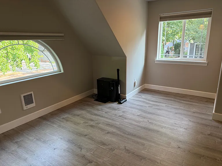 Second bedroom/office