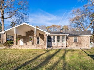 2969 Ravenwood Dr, Kinston, NC 28504