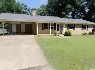 330 N 14th St, Arkadelphia, AR 71923