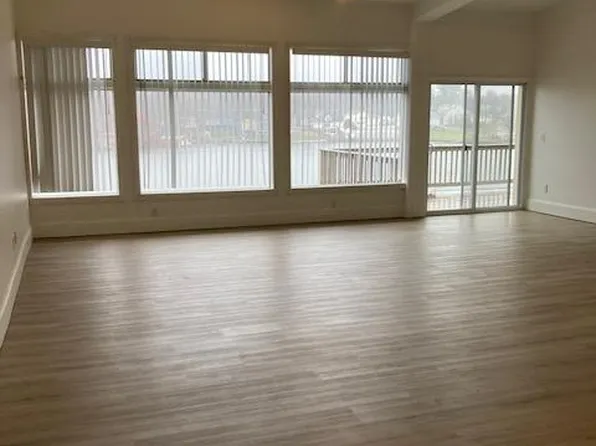 231 Lake Ave #1, Worcester, MA 01604