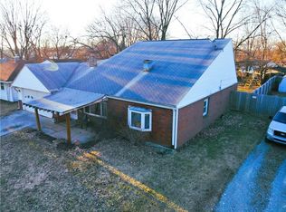8220 Schoen Dr, Indianapolis, IN 46226