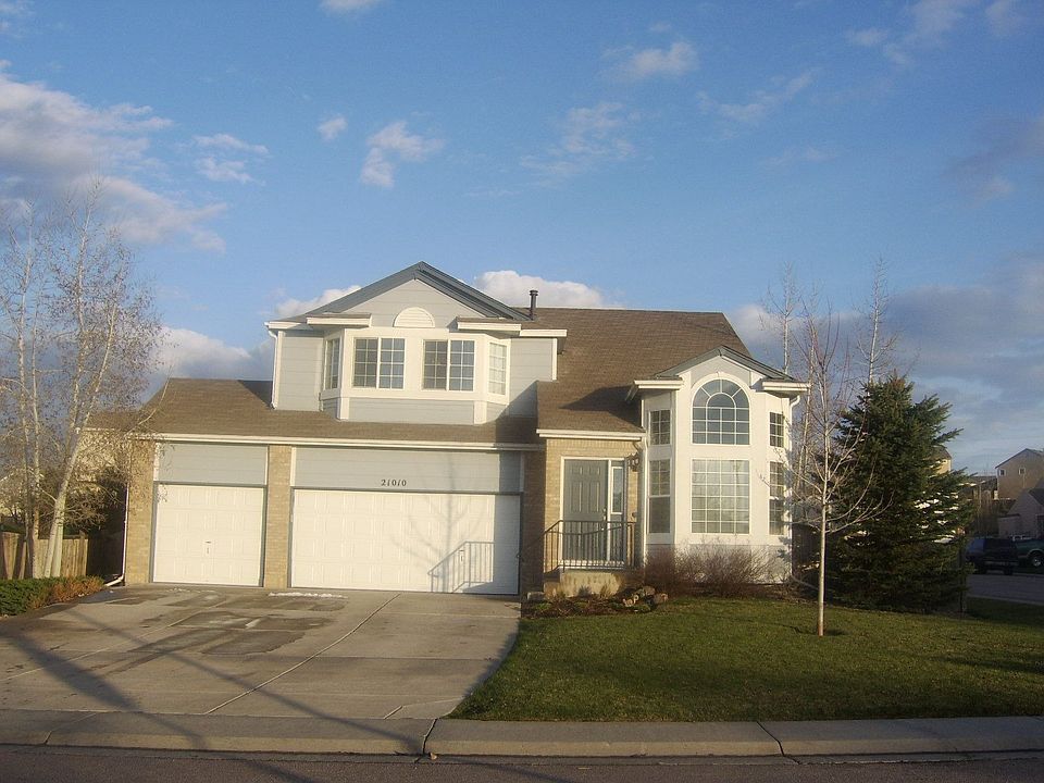Beautiful Dramatic 3 car garage 6 car driveway corner lot on low traffic st