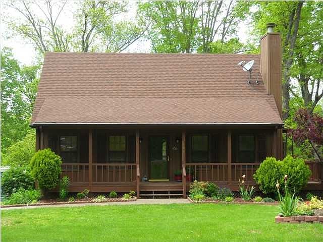 1st image of 305 Cedar Glenn Ln
