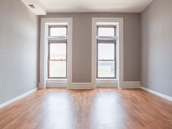 5th image of 1578 N Clybourn Ave #3