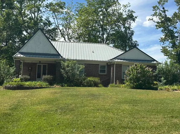 114 S Stone St, Iuka, MS 38852