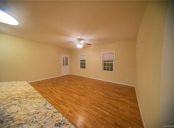 4th image of 112 Glen Cross Dr