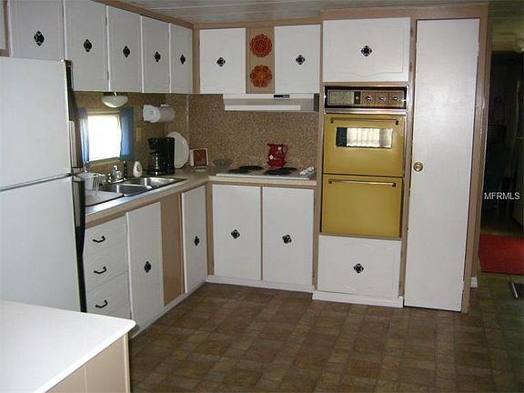 3rd image of 3415 Courtney Dr