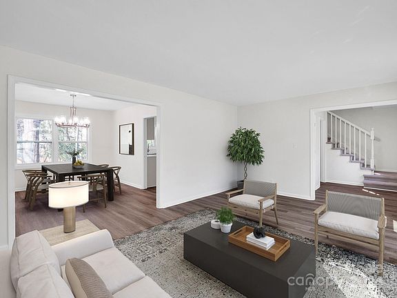 5th image of 2201 Knickerbocker Dr
