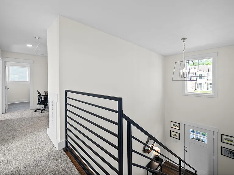 354 Frontier Dr — Photo 19