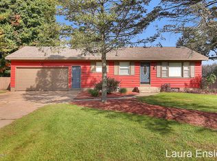 19520 Edgar Rd, Howard City, MI 49329