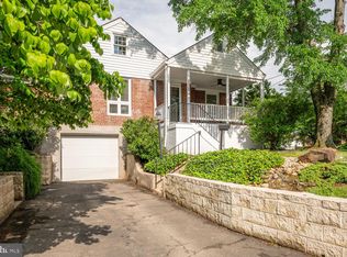 1113 Cross Dr, Alexandria, VA 22302