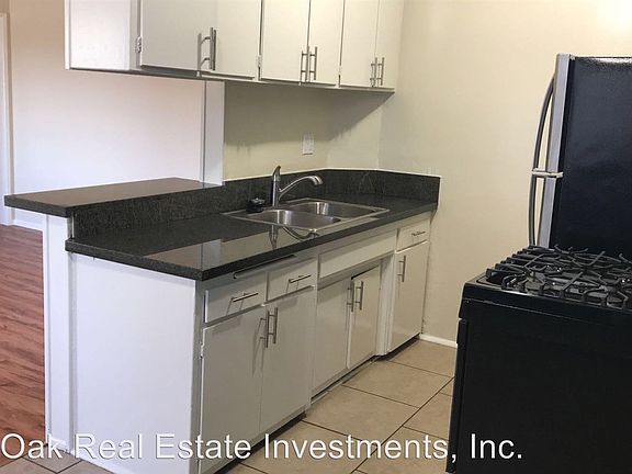 2nd image of 12221 Vanowen St APT B
