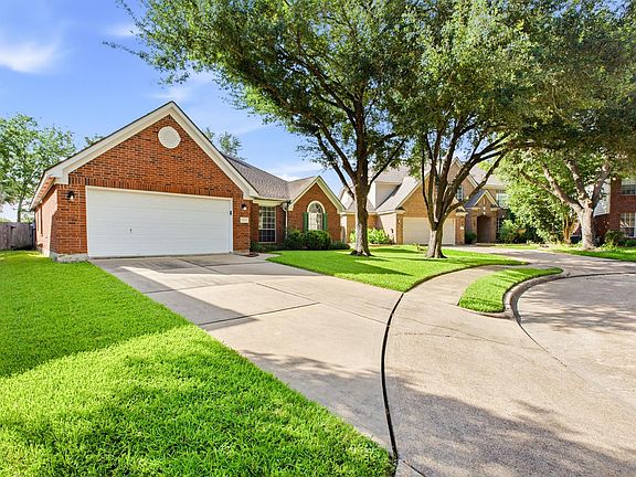 2nd image of 15627 Oakworth Ct