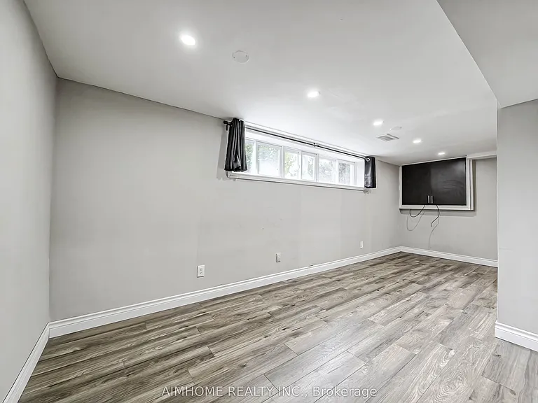 57 Gladman Ave N #BASEMENT — Photo 7