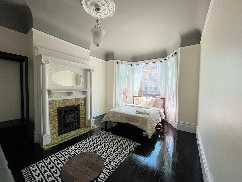 1st image of 782 Green St #90