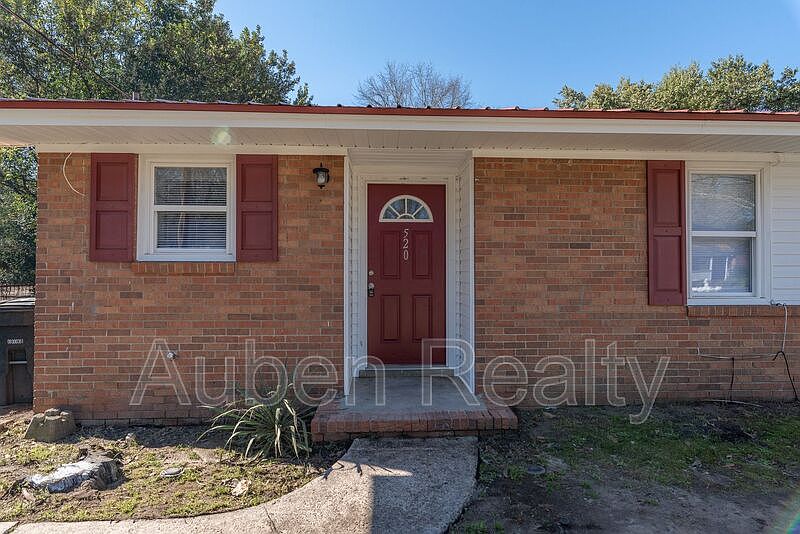 1st image of 520 W Buena Vista Ave
