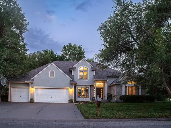 3300 Thunderbird Dr, Hutchinson, KS 67502