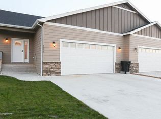 1317 25th St W, Dickinson, ND 58601