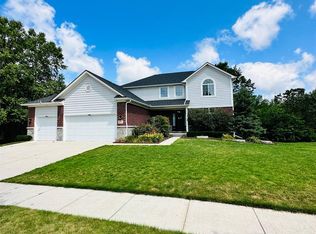 1331 Park Ridge Pointe, Grand Blanc, MI 48439