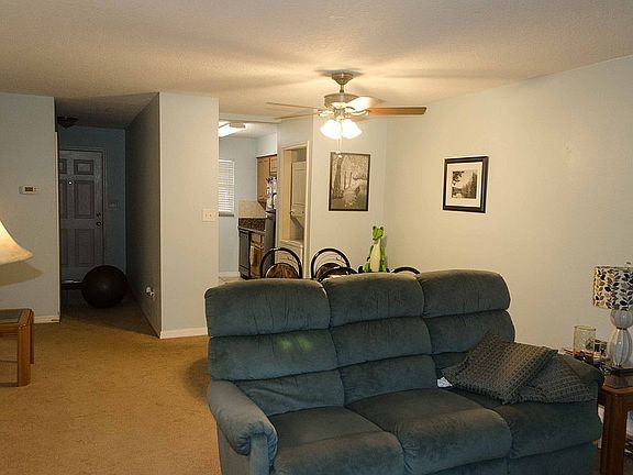 3rd image of 4806 Tangerine Ave