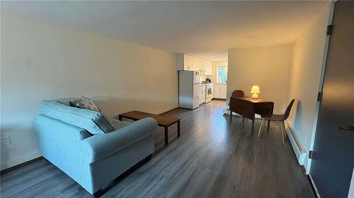 Studio, 1.0 bath, 432 sqft, $1,200 — Photo 4
