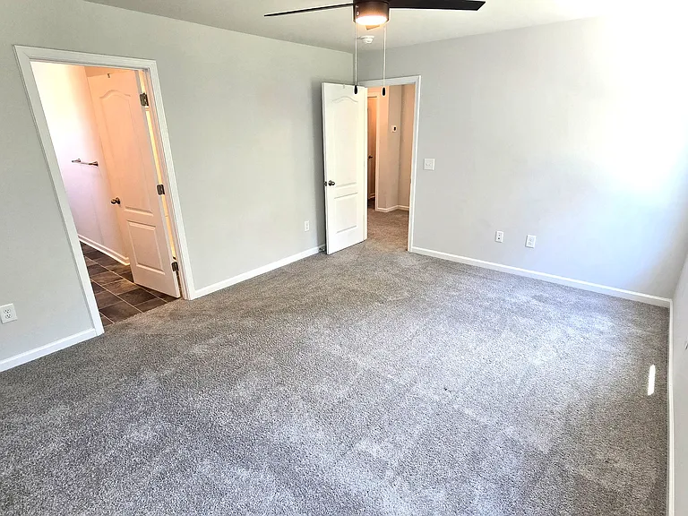 824 Conductor Ct — Photo 21