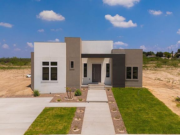 2nd image of 825 Ceniza Dr.