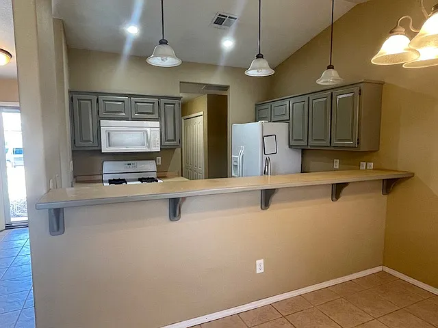 3 bed, 1284 sqft, $1,500 — Photo 4