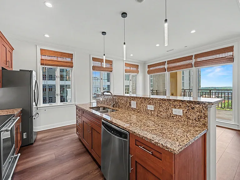 230 Tryon St #710 — Photo 11