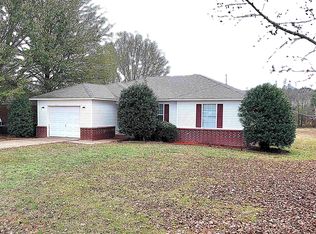 1811 Birchwood Dr, Beebe, AR 72012