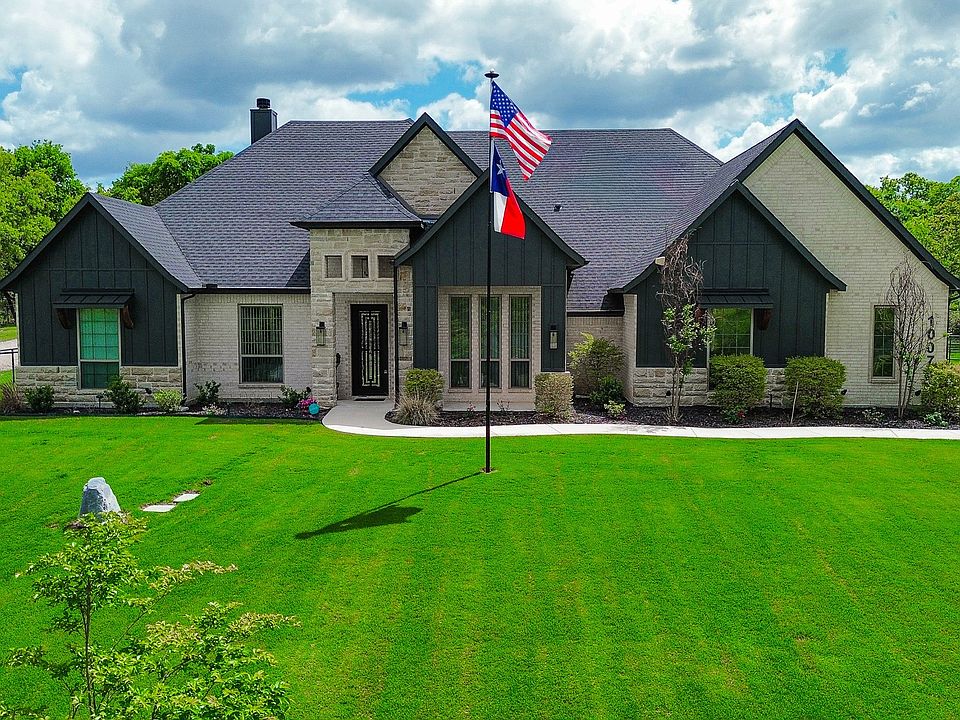 1st image of 1007 Glenoaks Dr