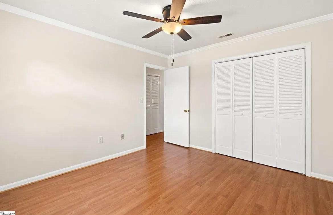 925 Cleveland St — Photo 4